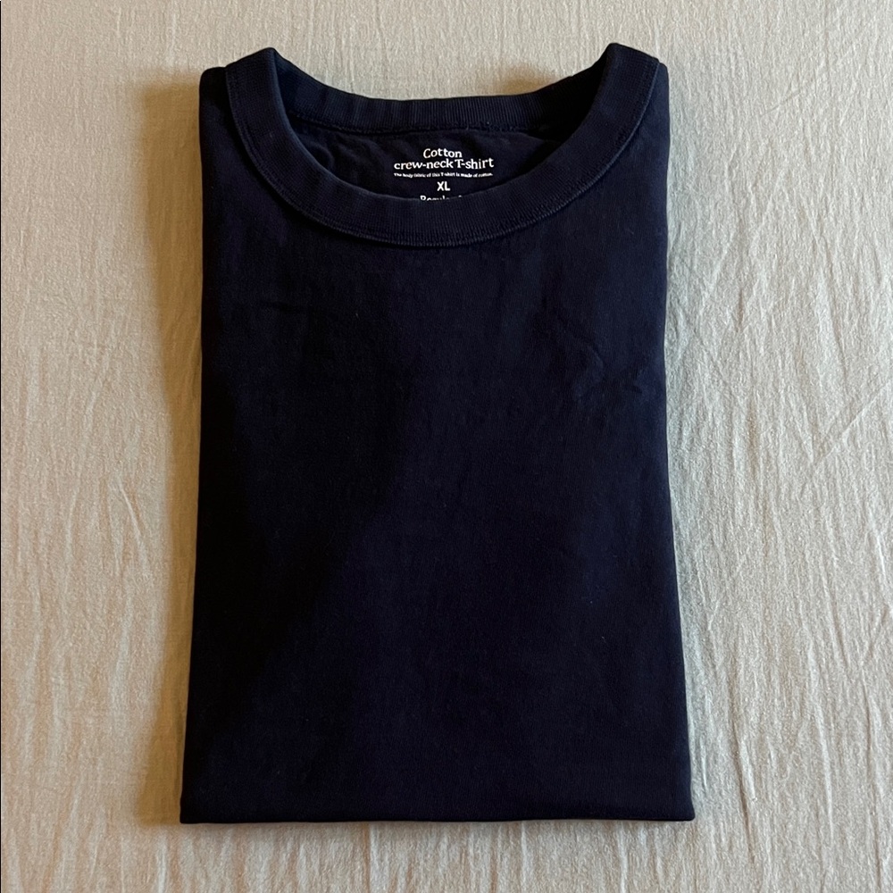 GU Classic Black Crewneck T-Shirt
